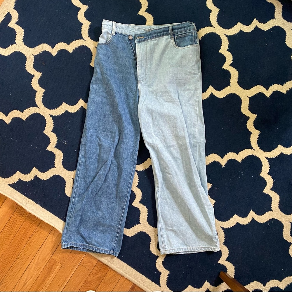 Baggy style two-tone jeans